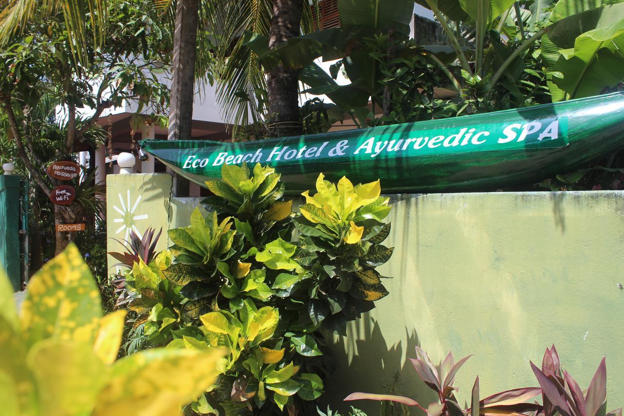 Julie Guest House Tangalle Exterior foto